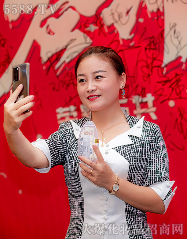 ���ؠ������t(y��)ˎ���g(sh��)���V�ݣ����޹�˾��������������