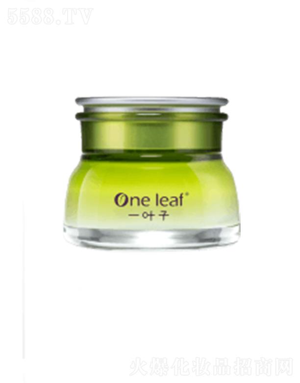 �Ϻ��������yƷ�ɷ����޹�˾��һ�~���ϙ���ѿ�r�a(b��)ˮ���B(y��ng)˪������(r��n)�ͣ�