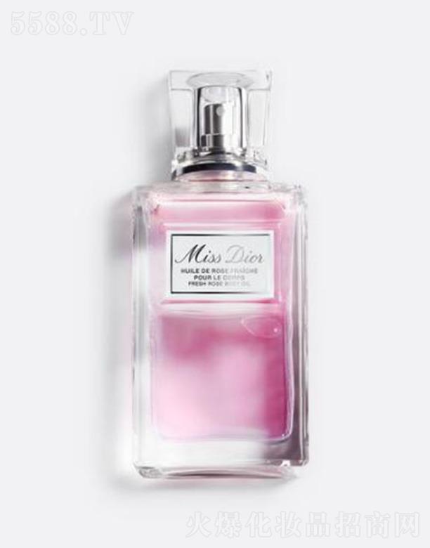 ��������̄գ��Ϻ������޹�˾���ϊWС��õ�������w�� ���B(y��ng)��������l(f��)���p�ع�Ч