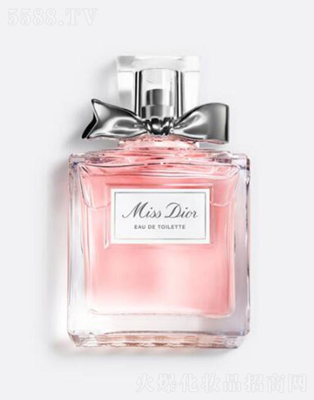 ��������̄�(w��)���Ϻ������޹�˾���ϊWС�㵭��ˮ ���˶����µĻ���A��