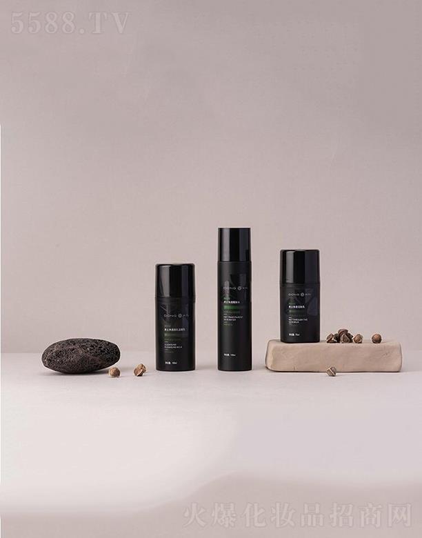 ���϶�������Ƽ����޹�˾��������ľ����ʿ��͸������  ��ˬ����