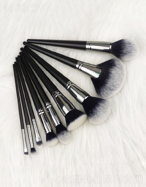 �|ݸ�к̓x���y�þ����޹�˾���̓x��(j��ng)��9֧���bˢ