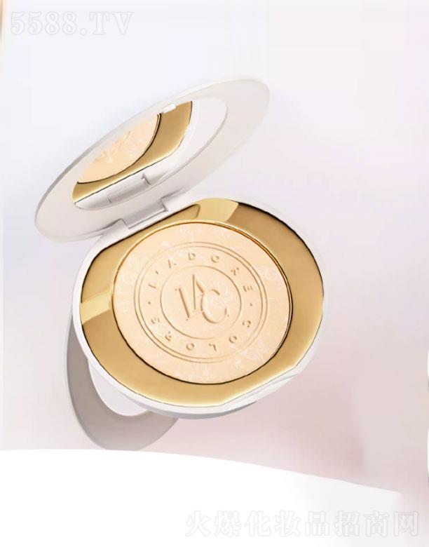 �ɶ���ɫ�Q�����޹�˾����ɫ����΢����