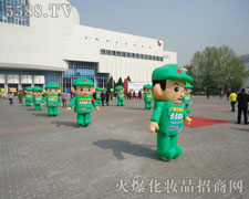 ��ͨ��ģ�������L(f��ng)�������P(y��ng)���h(yu��n)����