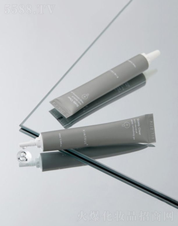 ONCUR�^Ƥ��͸��¶