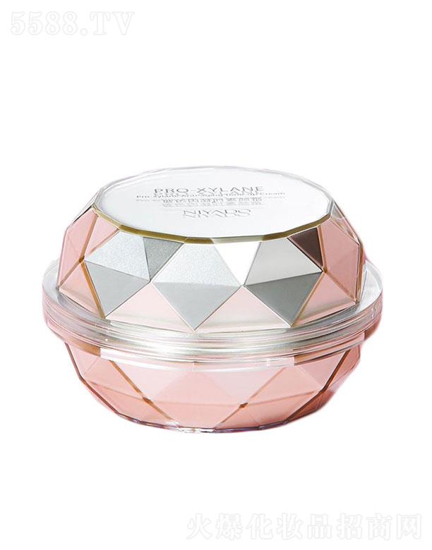 �����ò�ɫ�����r���˪