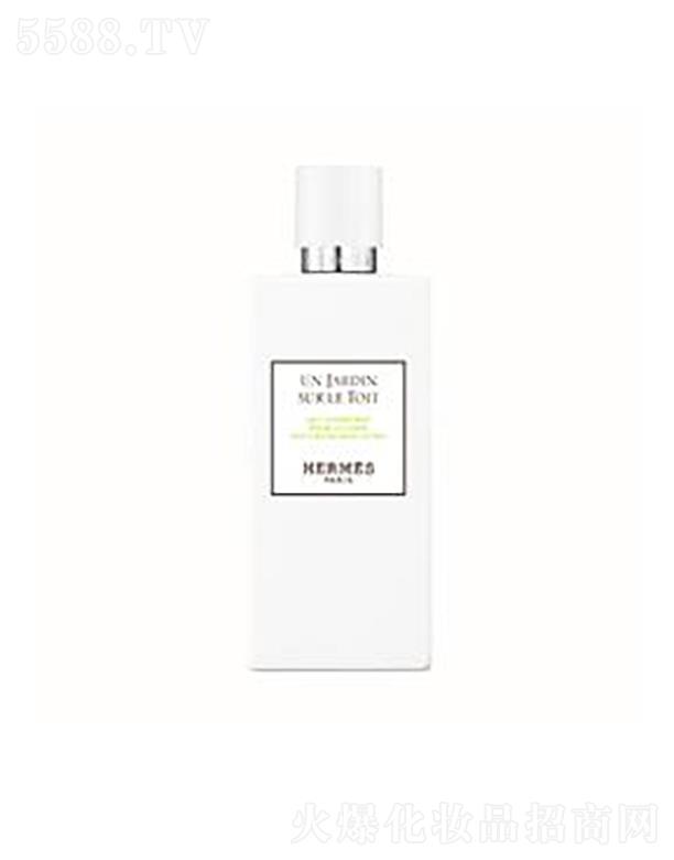 ���R����픻��@���w����(r��n)�w��