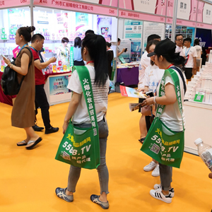 ���˵Ĉ�(ji��n)�֣�͸¶�o�F����