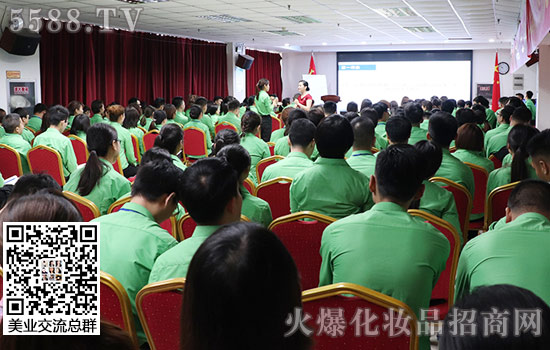 職場(chǎng)商務(wù)禮儀對(duì)我們的重要性 職場(chǎng)商務(wù)禮儀對(duì)我們的重要性