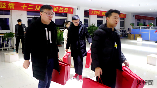 ���i�o�f�q������󴺚w����ϵ�T������ů�������𱬾W(w��ng)����öY��������