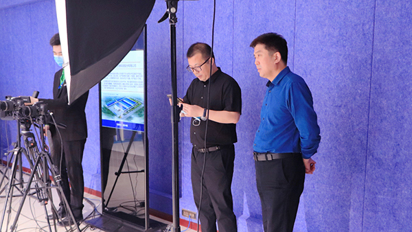 熱烈歡迎石佛園區(qū)運營中心魏主任一行蒞臨火爆網(wǎng)參觀指導(dǎo)!6 熱烈歡迎石佛園區(qū)運營中心魏主任一行蒞臨火爆網(wǎng)參觀指導(dǎo)!6