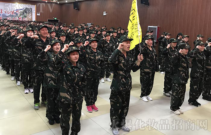 平凡創(chuàng)造奇跡,團(tuán)結(jié)鑄就輝煌 平凡創(chuàng)造奇跡,團(tuán)結(jié)鑄就輝煌