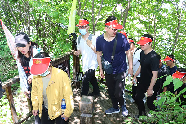 �]�в�����Խ�ĸ߷����]�в�����ɵĉ�(m��ng)��