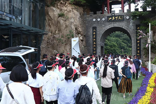 �����Ͼ�ɽ���������Ļ�