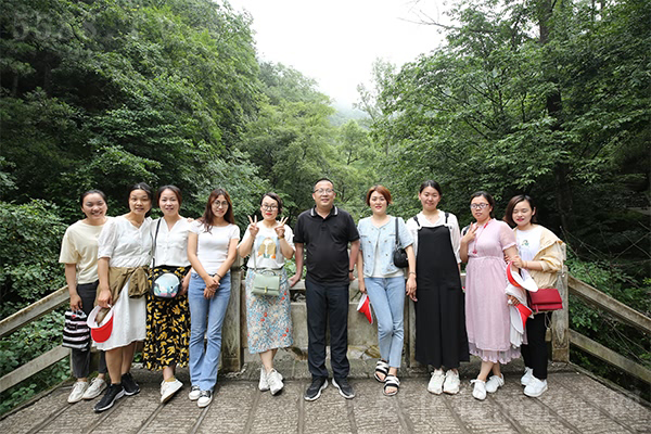 賞老君山之景,品國(guó)學(xué)之精,修品性之道 賞老君山之景,品國(guó)學(xué)之精,修品性之道