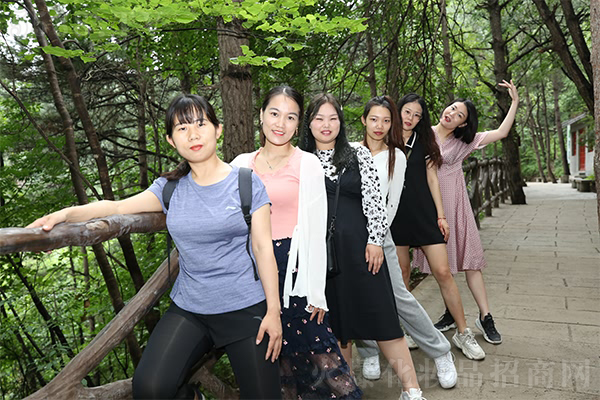 游人間仙境,品經(jīng)典國(guó)學(xué) 游人間仙境,品經(jīng)典國(guó)學(xué)