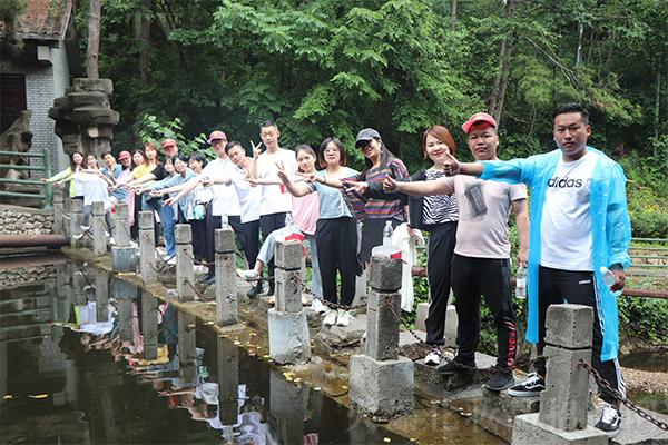 ɽˮ�f�������к��\(y��n)