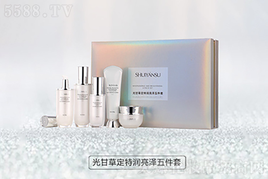 水顏素光甘草定亮澤五件套 水顏素光甘草定亮澤五件套
