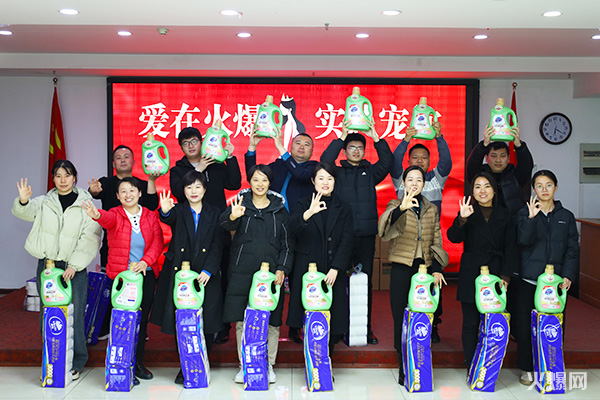 �펽�`���A�������»����𱬾W(w��ng)��T���l(f��)��Ů��(ji��)�YƷ��