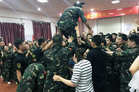 �ɹ�·�ϳ�M�G�����F�Y(ji��)һ�ģ��K׌�҂�����������