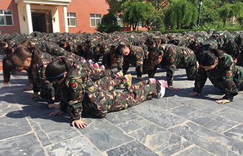 Ӣ���Sˬ���]�гC��������ֻ�Јԏ���