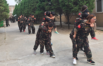 ������Σ�������;�ж�ô�Ķ����D�U���Ҷ����v�������¸�ǰ����