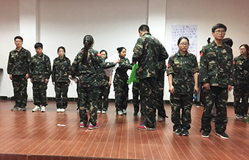 ���س��Z����Ը�����Լ��S�µđ��P�Z����