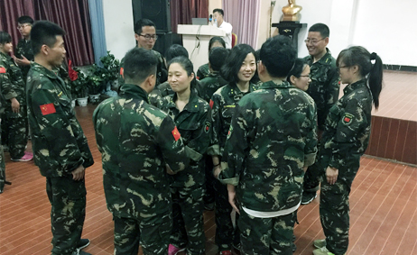 ٝ���e�����ի@�옷��