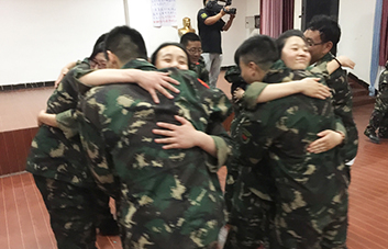 ���ڰl(f��)�F(xi��n)��߅������������߆݌��e�˵�ٝ��