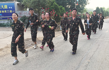 ��Փ�ǔv��߀�Ǳ������҂��]�ЁG���κ�һ������