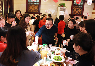 �ֵܺ����@���ƣ�2019��y��һ������