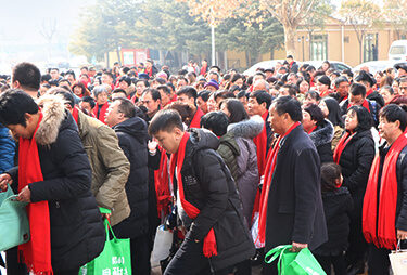 �t�t�������c���g�gϲϲ��(l��i)�𱬣���10�q���տ옷(l��)��