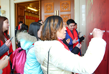 �𱬺��������cף��ʮ�����A�Q��