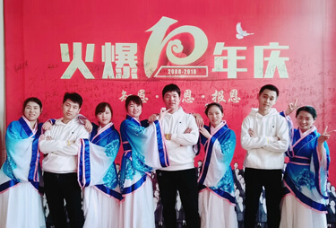 �]���������(d��ng)�ഺ���r(n��ng)�Y�W(w��ng)С����Ӱ����