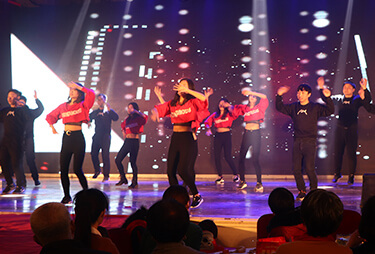 ��10��c�_(k��i)��(ch��ng)�衶���(d��ng)�ഺ�������ഺ��ģ����