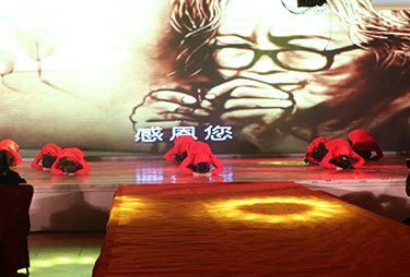 ֪�����ж�����(b��o)�������Z(y��)������D�����o�҂����\(ch��ng)����ĸЄ�(d��ng)��